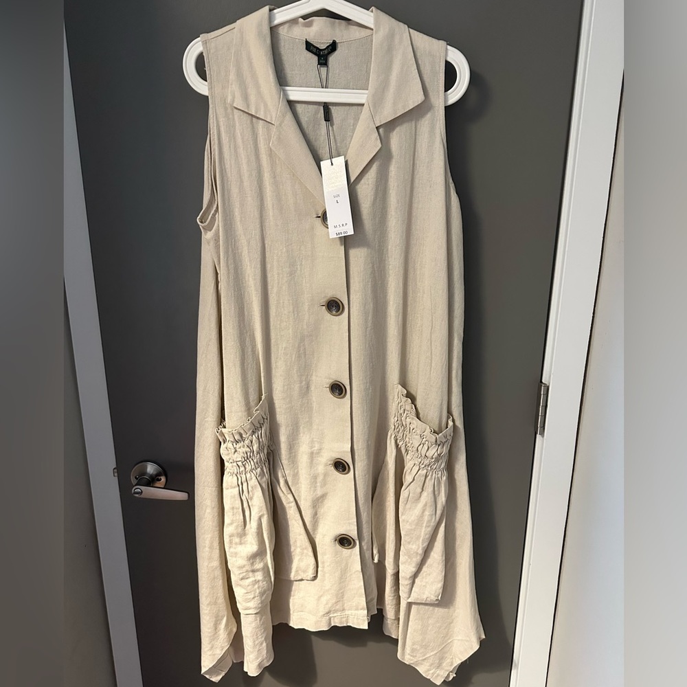 NWT beautiful linen dress